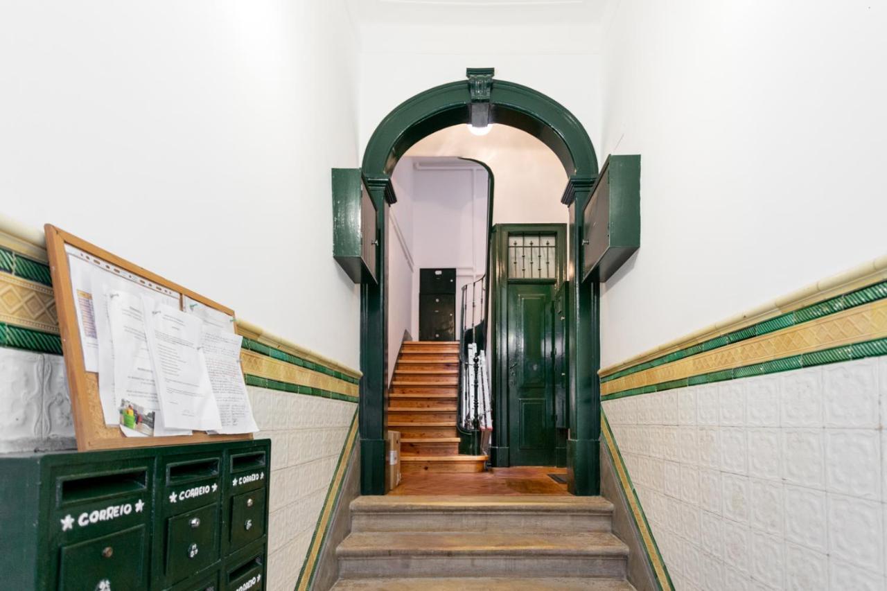 Joivy Marvelous 3-Bed Home With Astonishing View And Terrace, Nearby St George Castle Lisboa المظهر الخارجي الصورة