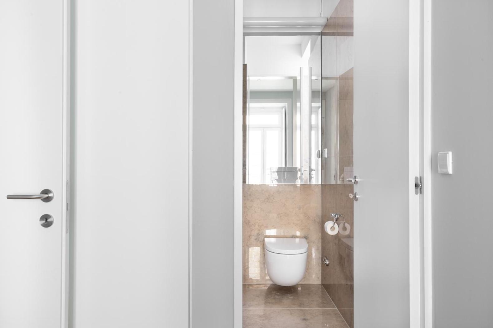 Joivy Marvelous 3-Bed Home With Astonishing View And Terrace, Nearby St George Castle Lisboa المظهر الخارجي الصورة