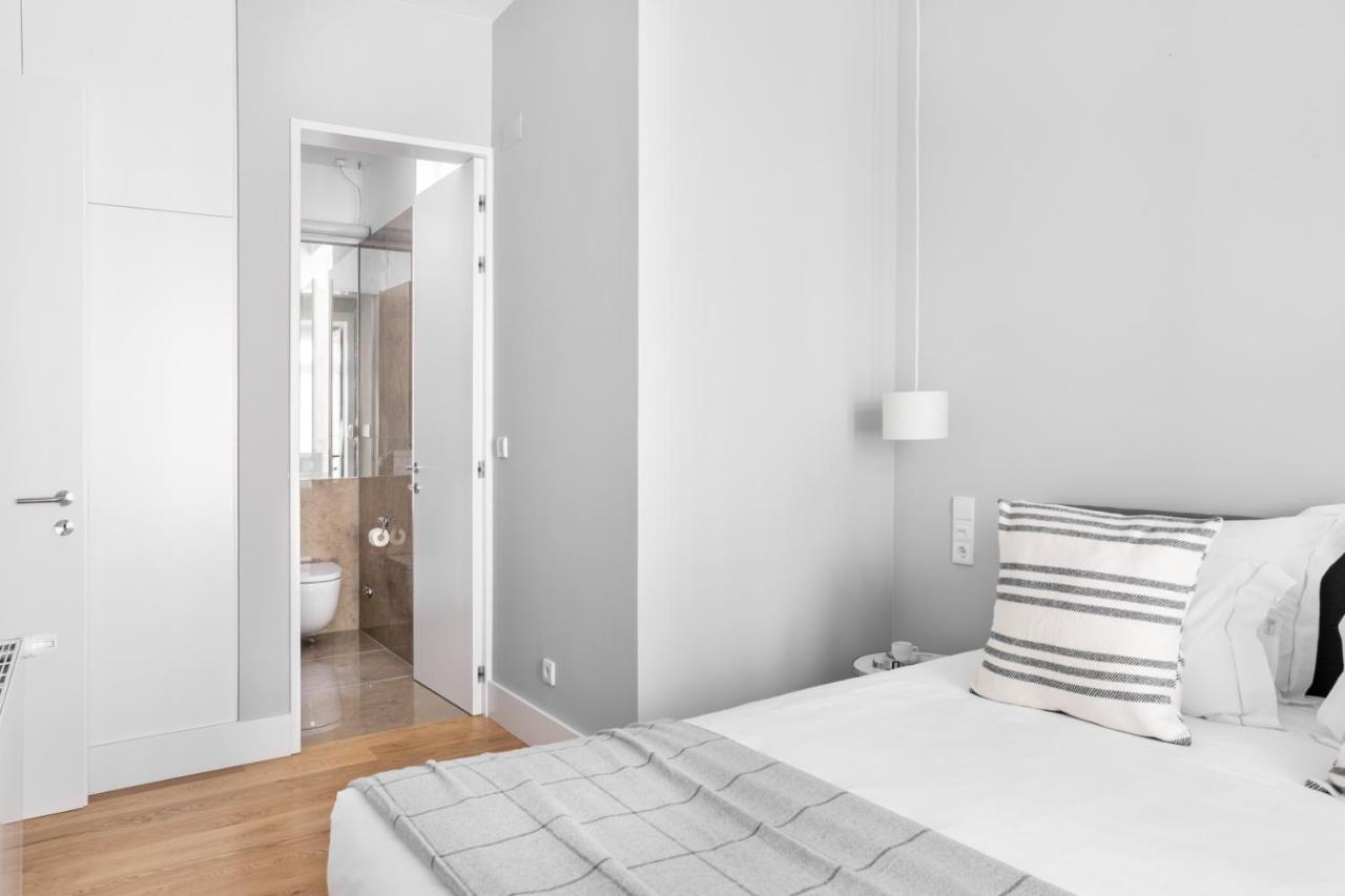 Joivy Marvelous 3-Bed Home With Astonishing View And Terrace, Nearby St George Castle Lisboa المظهر الخارجي الصورة